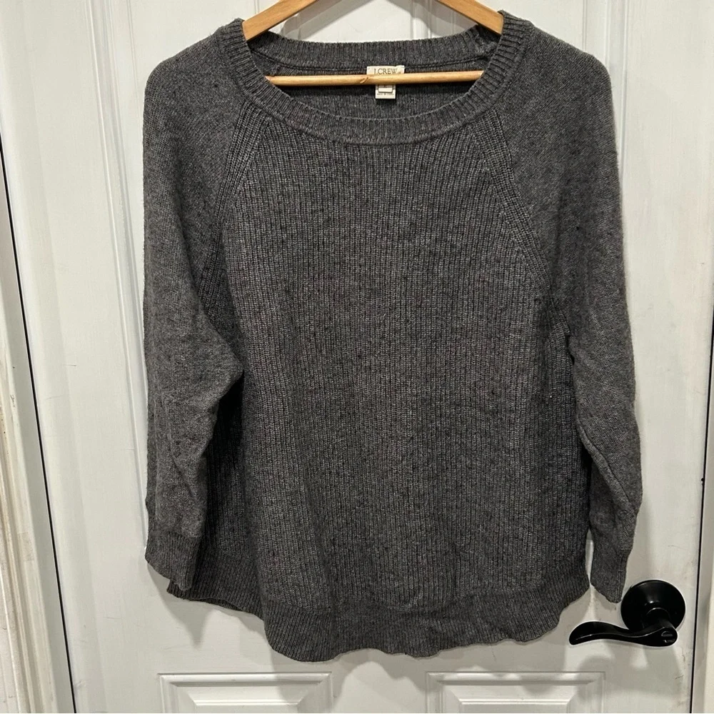 J.Crew Woman’s Merino Wool Blend Curved Hem Ribbed Sweater Gray Size XL
